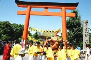 尾張津島天王祭　神輿渡御