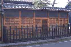 津島世間遺産 稚児門