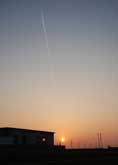 太陽からジェット機発射