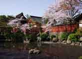 津島神社の神苑